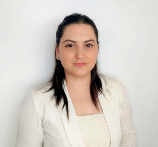 Vale la pena el curso Camuflaje de Estrías Yess Lacroix es confiable